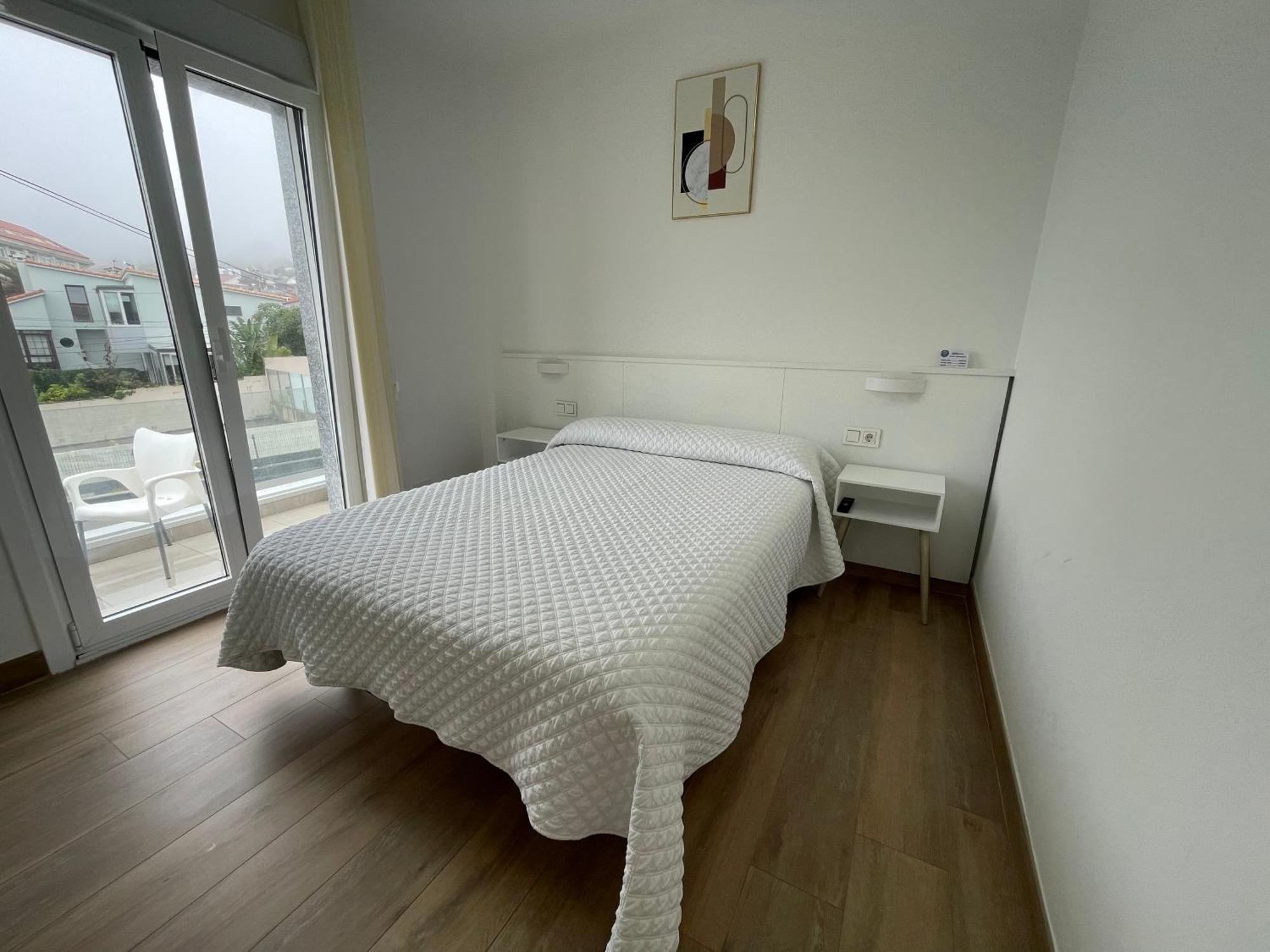 Hostal Montevideo Beachfront Nigrán Buitenkant foto